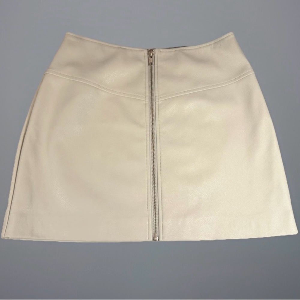 ASTR The Label Ecru Faux Leather Mini Skirt Small Zip Back